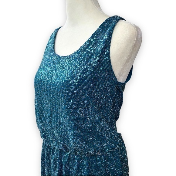𝅺EXPRESS Teal Sequin Low Surplice Back Cocktail Mini Dress - Picture 4 of 14